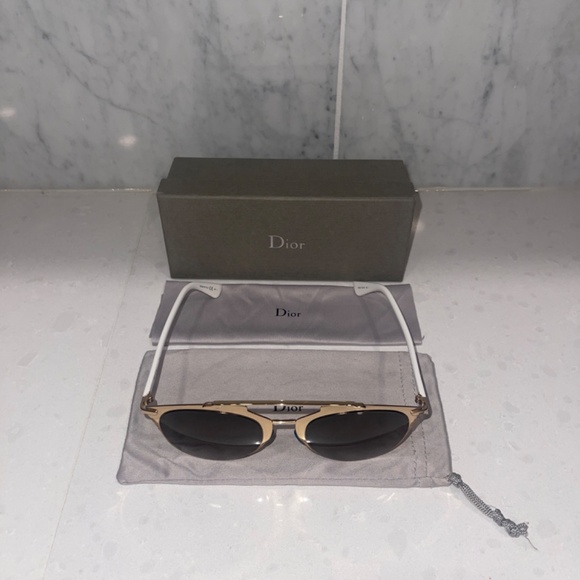CHRISTIAN DIOR MIRRORED AVIATOR SUNGLASSES - Picture 9 of 10